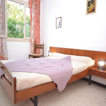 Apartment With Pool Amid Vineyards And Near The Beach 메제 외부 사진