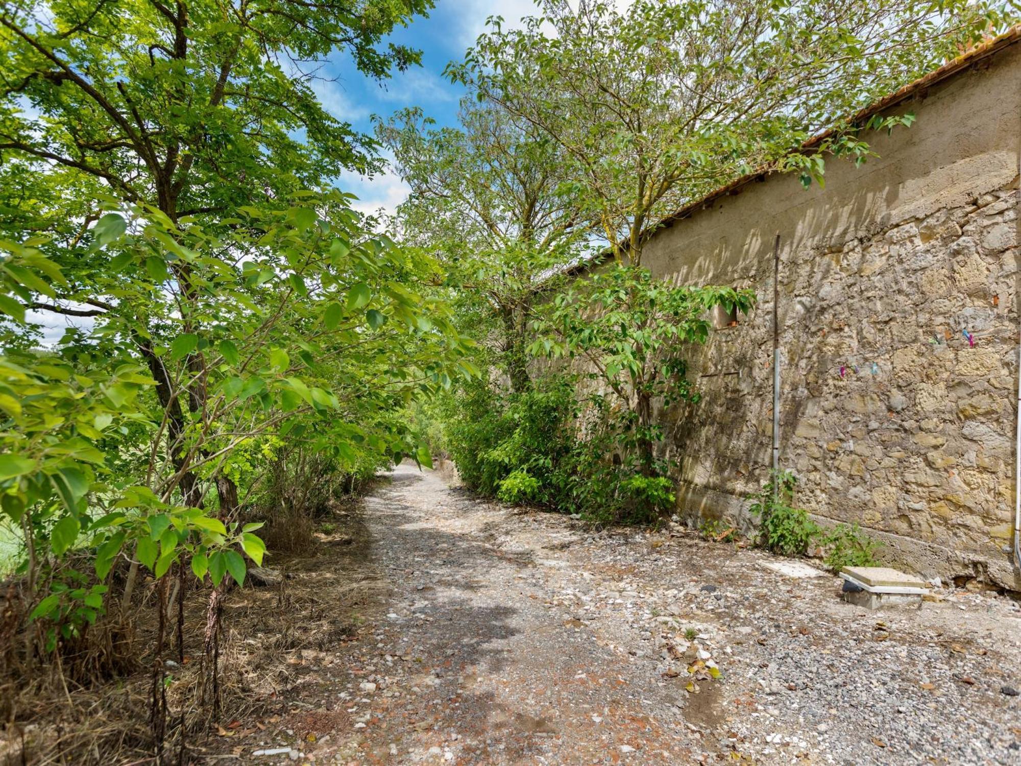 Apartment With Pool Amid Vineyards And Near The Beach 메제 외부 사진